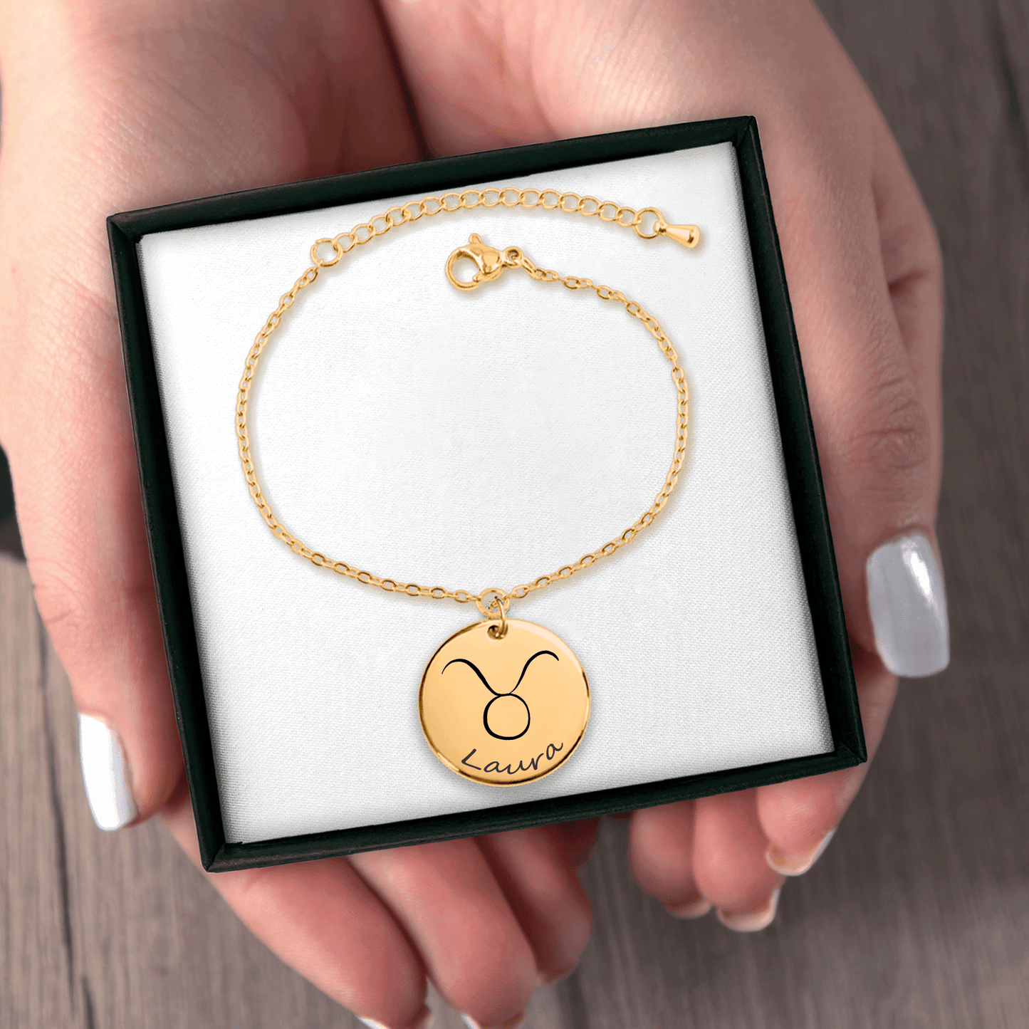 Personalized Zodiac Sign Bracelet